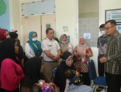Pemkab Mamuju Dampingi Anak Stunting Jalani Perawatan Lanjutan